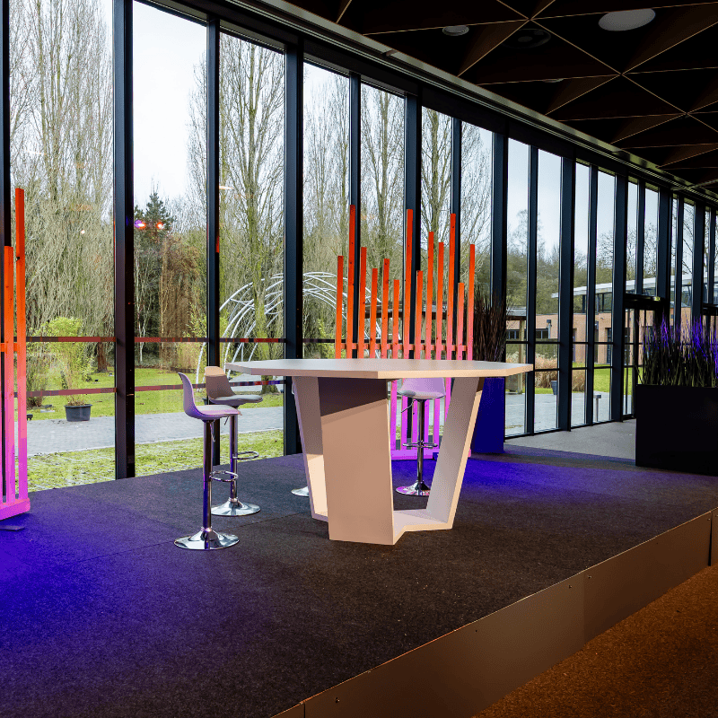 Stage desk Octogone | Decoroom