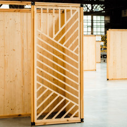 Diagonal, openwork wooden panels | Decoroom